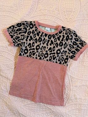 PatPat Girls' Pink and Black Leopard Colorblock Tee